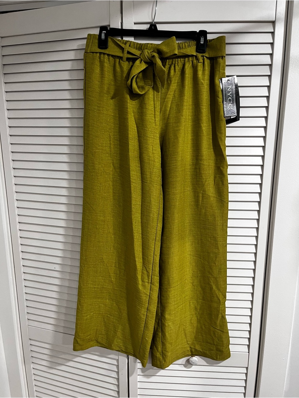 Wide Leg Tie-Waist Pants in Olive Green - NYCC